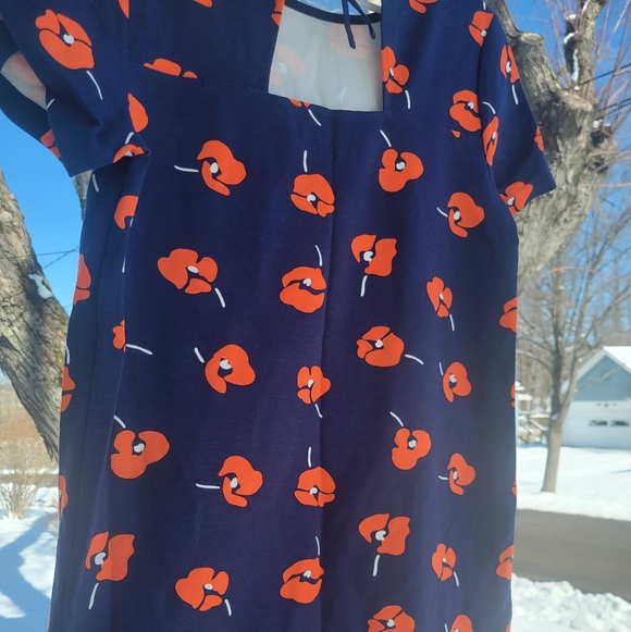 DRAPER JAMES, Ponte Mini Shift Dress, Size-Large, Poppy Design - Picture 6 of 9